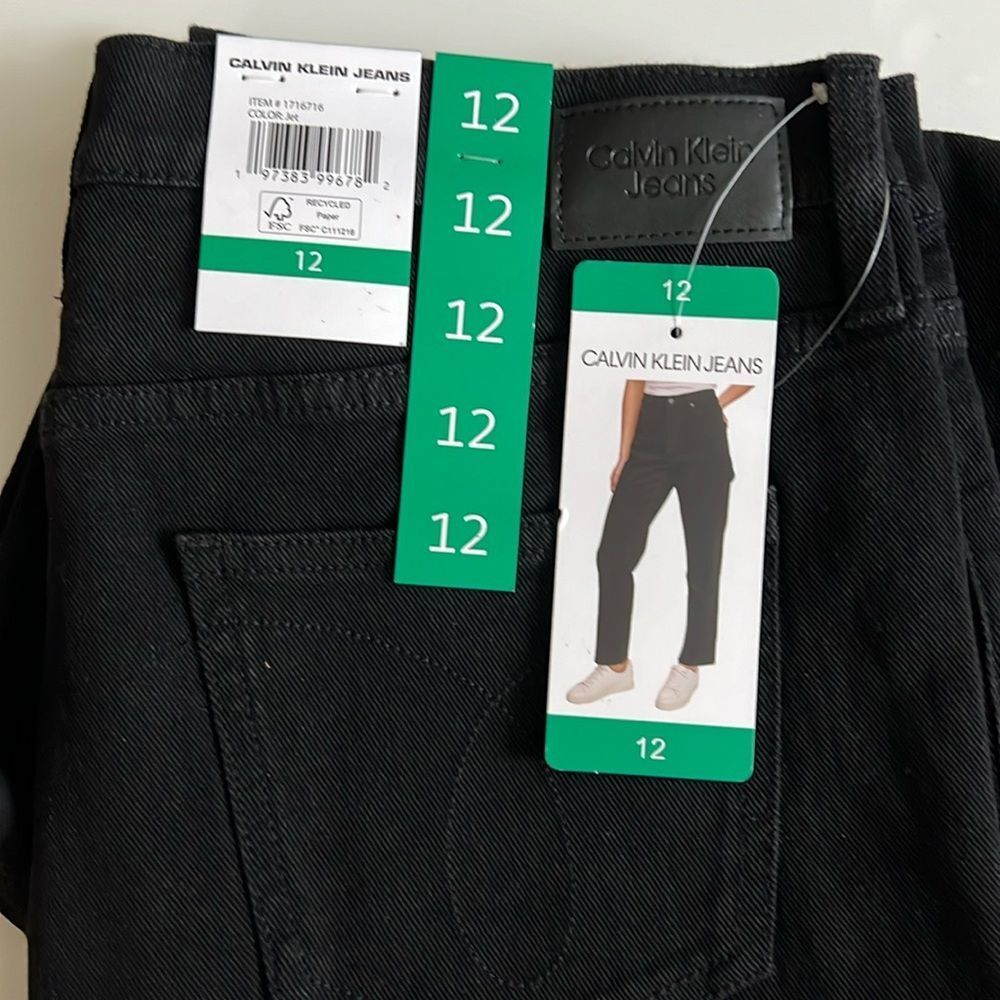Calvin Klein Jeans High Rise Straight Leg Jeans in Black